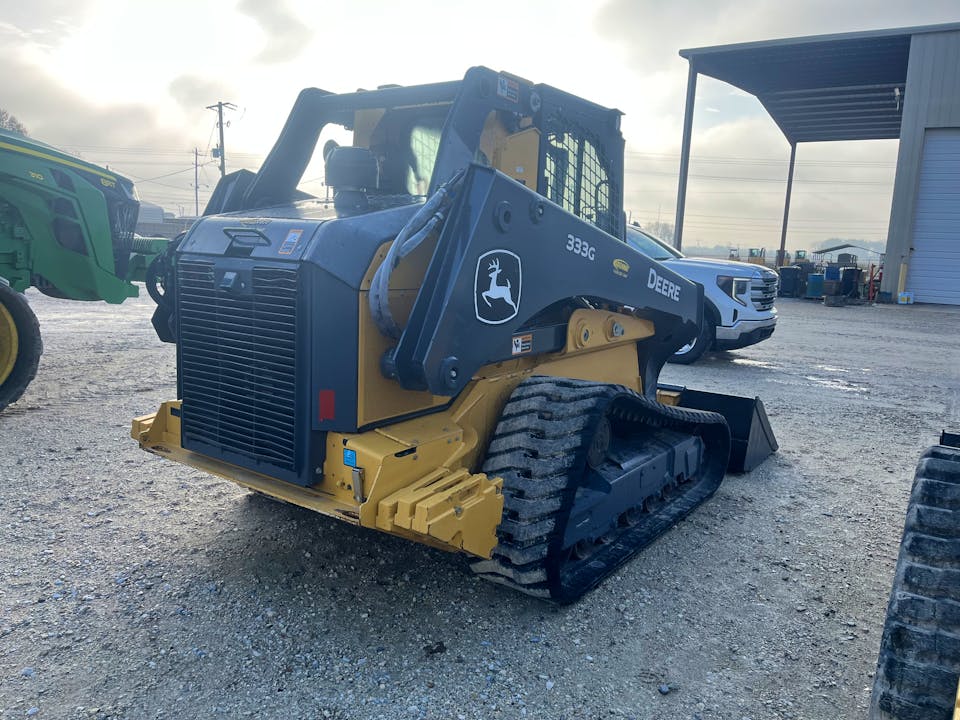 John Deere 333G