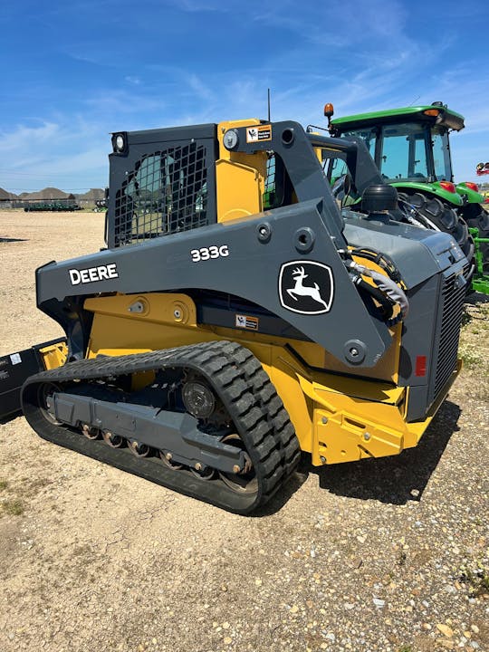 John Deere 333G