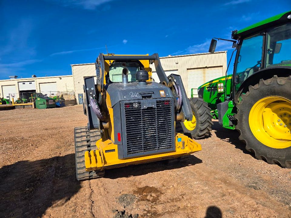 John Deere 333G