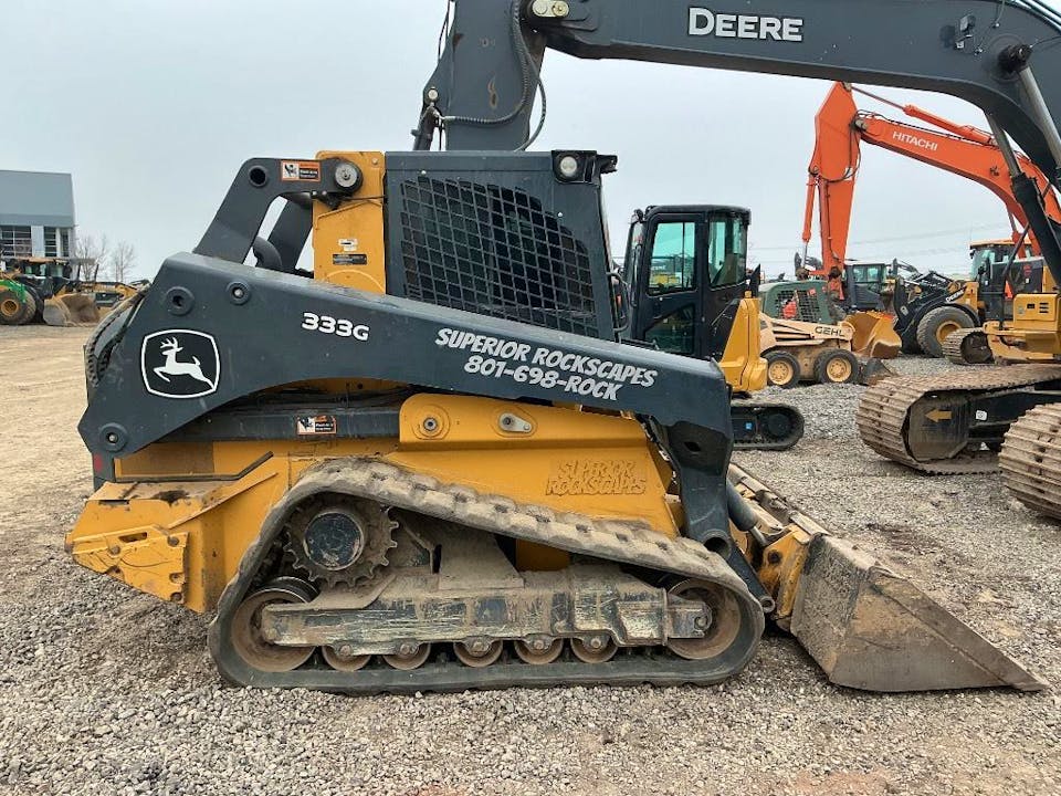 John Deere 333G