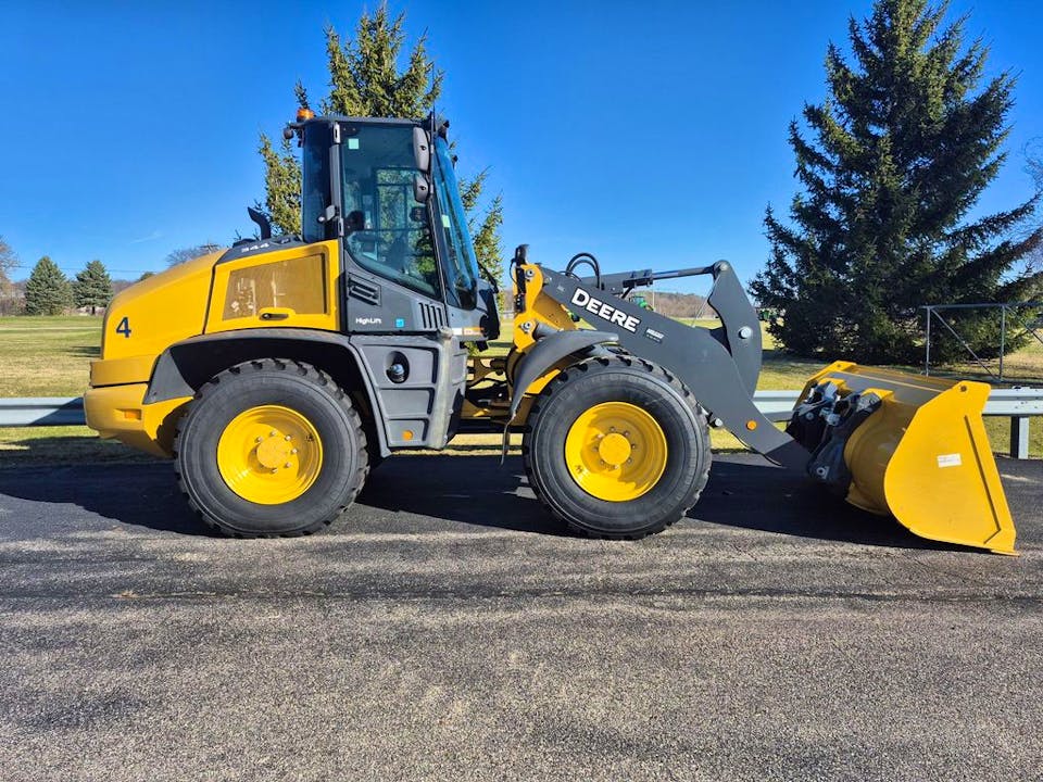 John Deere 344 P