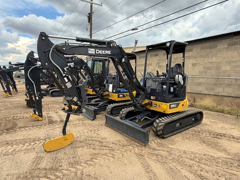 2023-john-deere-35g-706272