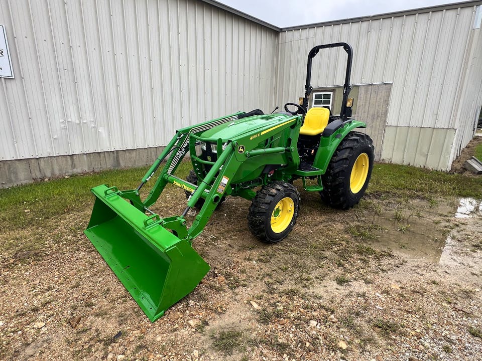 John Deere 4066M