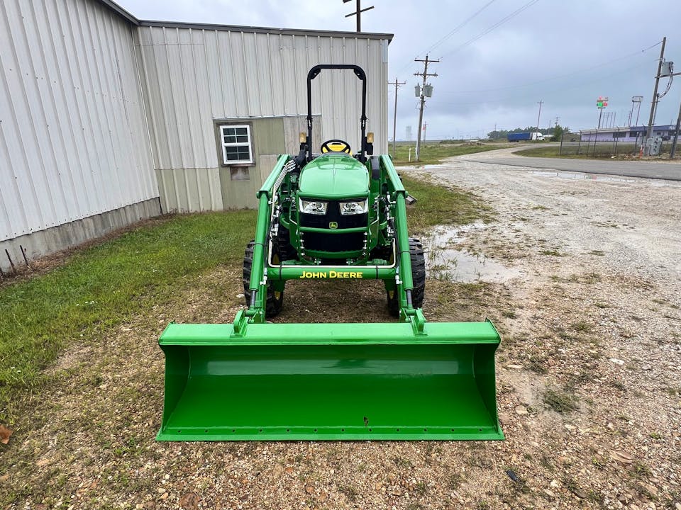 John Deere 4066M