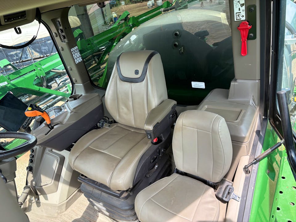 John Deere 410R