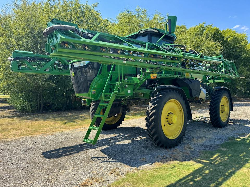 John Deere 412R