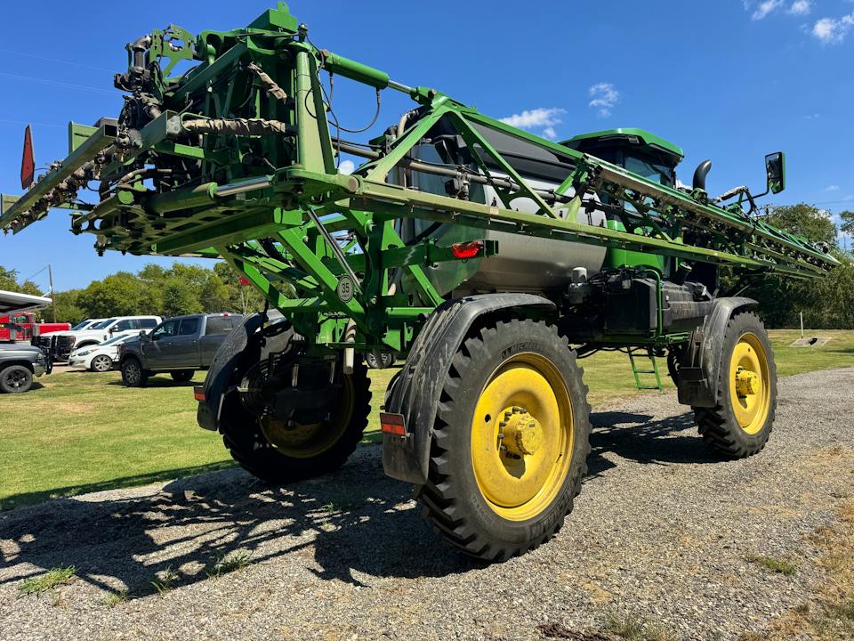 John Deere 412R