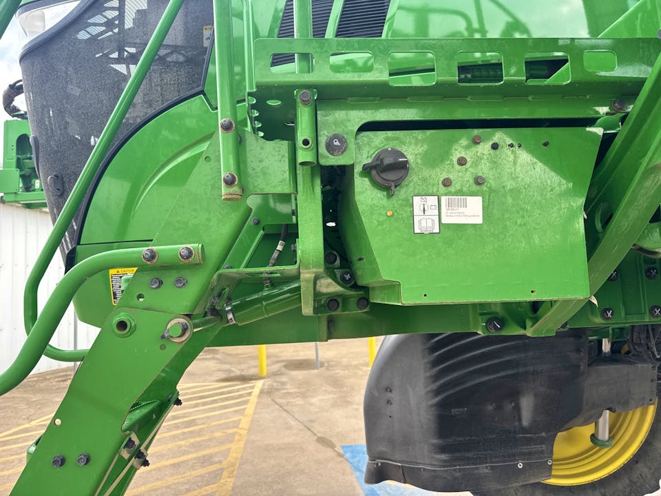 John Deere 412R