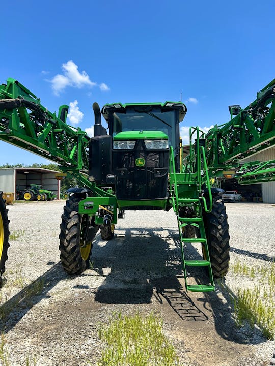 John Deere 412R