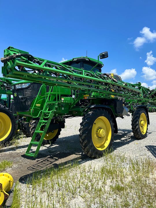 John Deere 412R