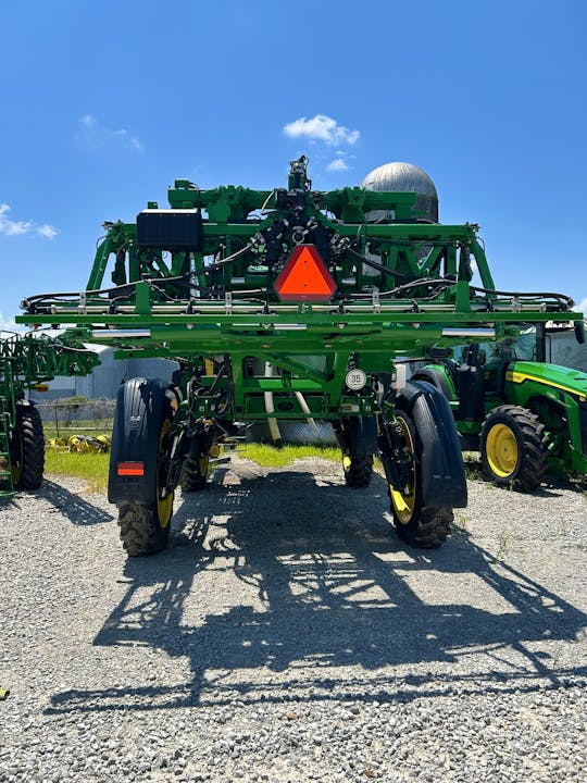 John Deere 412R