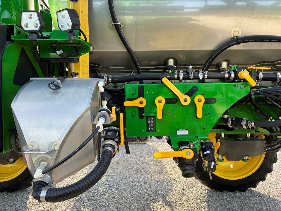 John Deere 412R