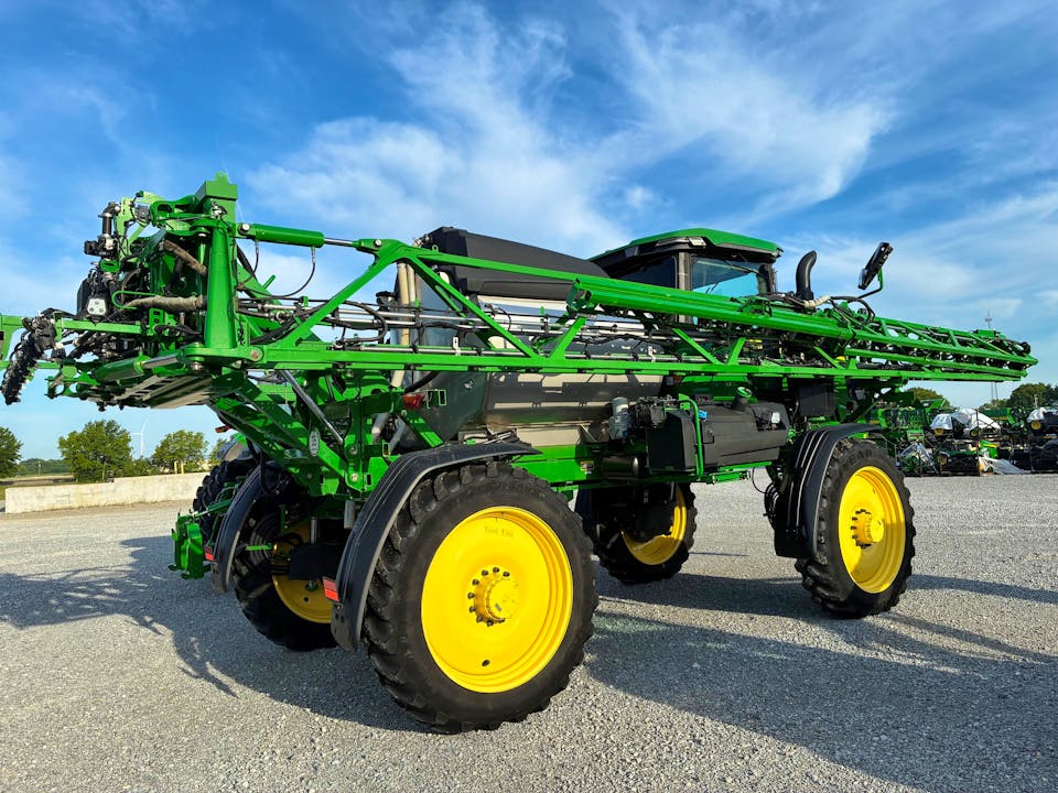 John Deere 412R