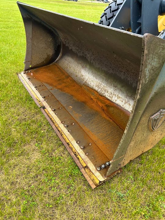 John Deere 444P