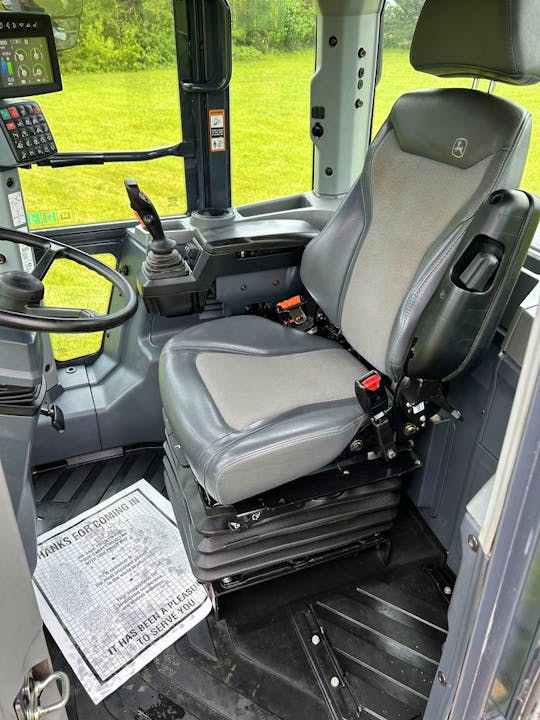 John Deere 444P