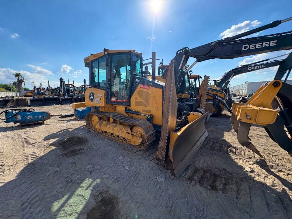 2023-john-deere-450p-157997