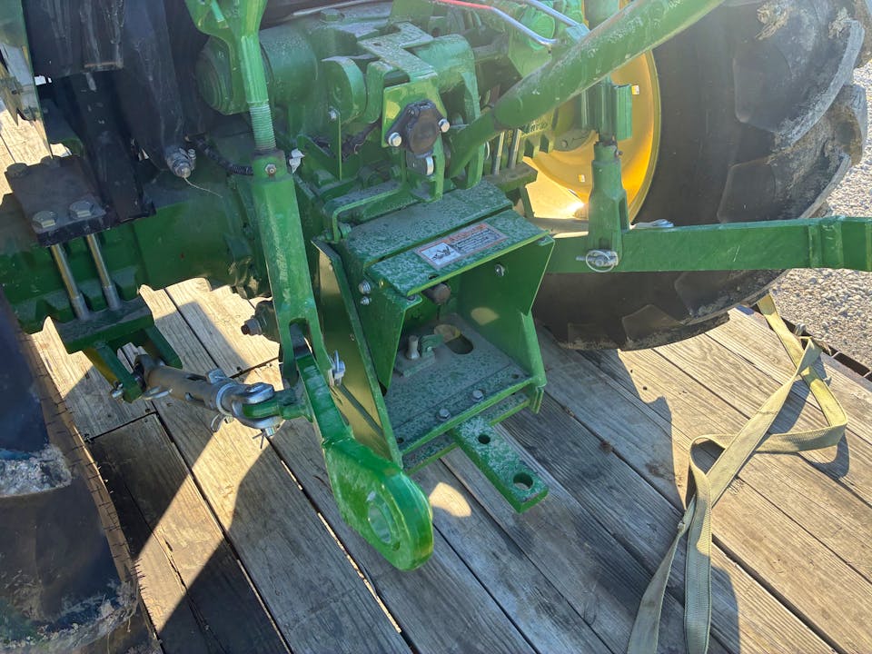 John Deere 5050E