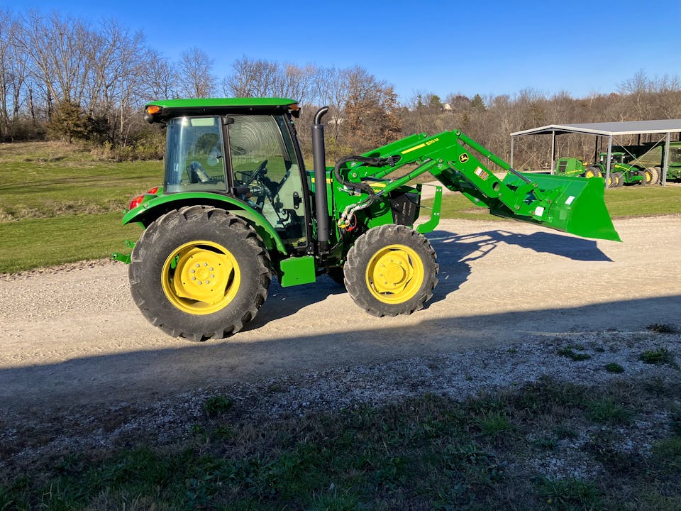 John Deere 5060E