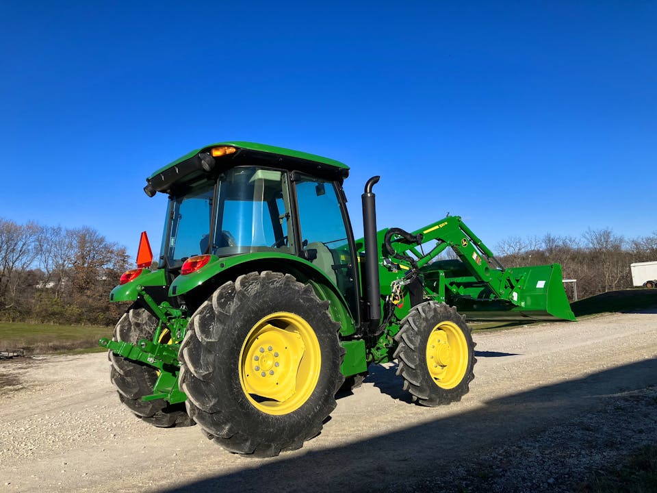 John Deere 5060E