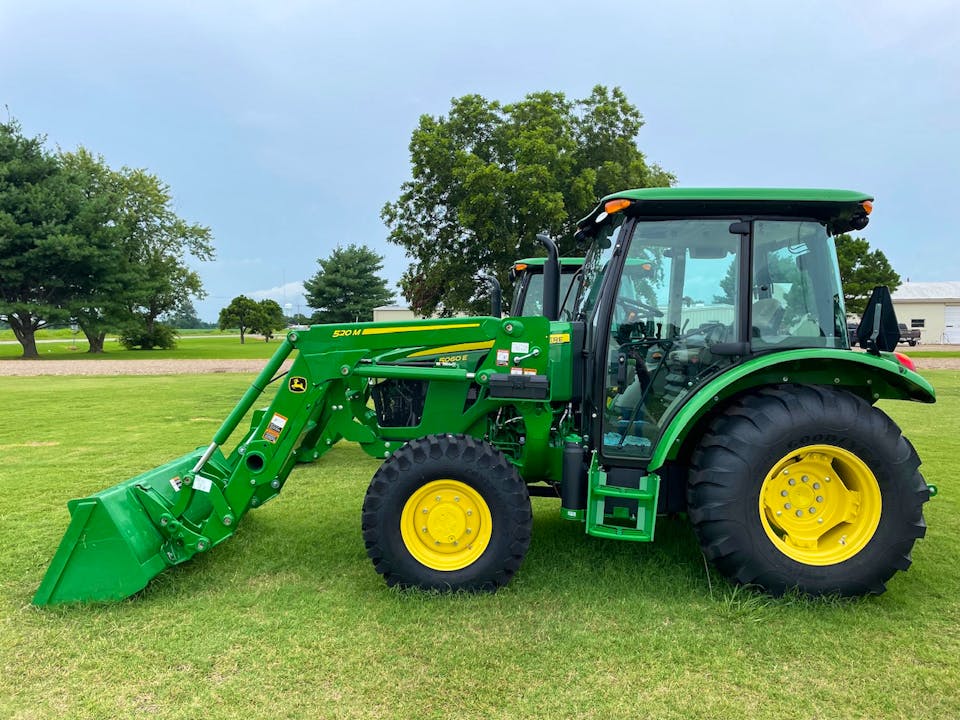 John Deere 5060E