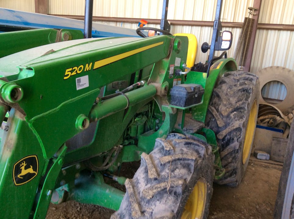 John Deere 5067E