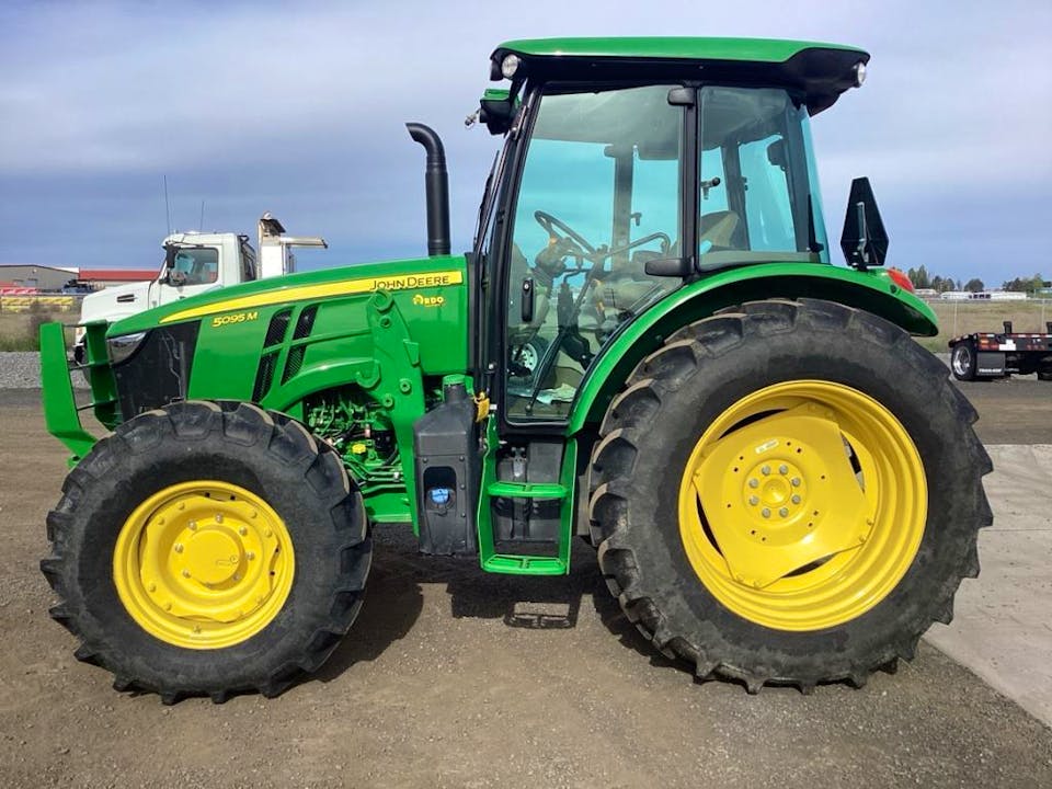 John Deere 5095M