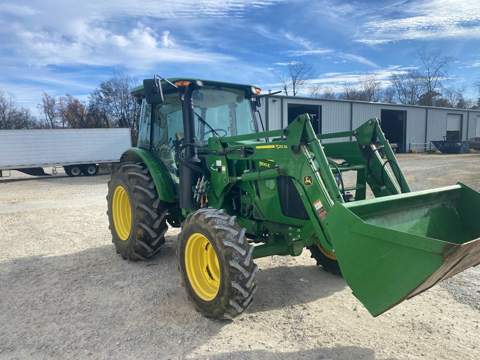 John Deere 5100E