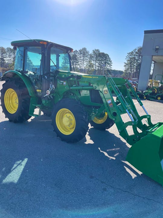 John Deere 5100E