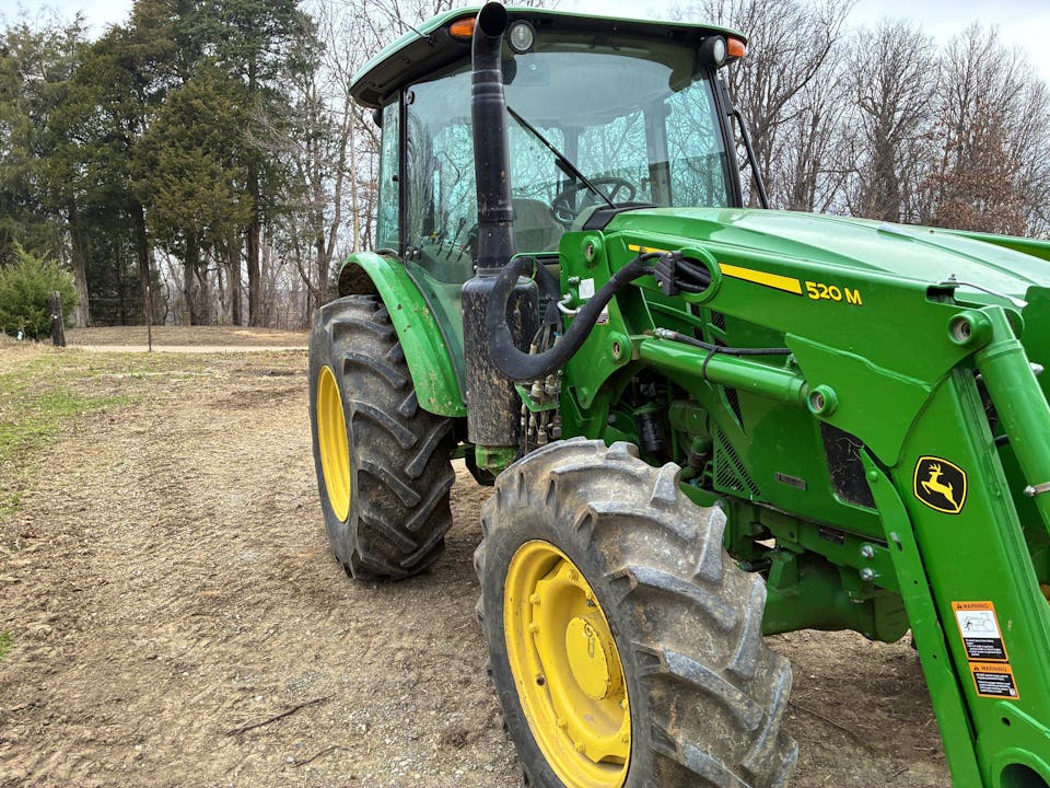 John Deere 5100E