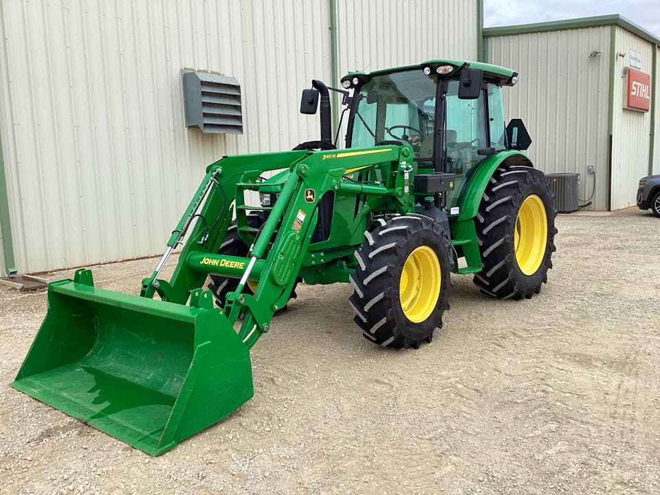 John Deere 5100M