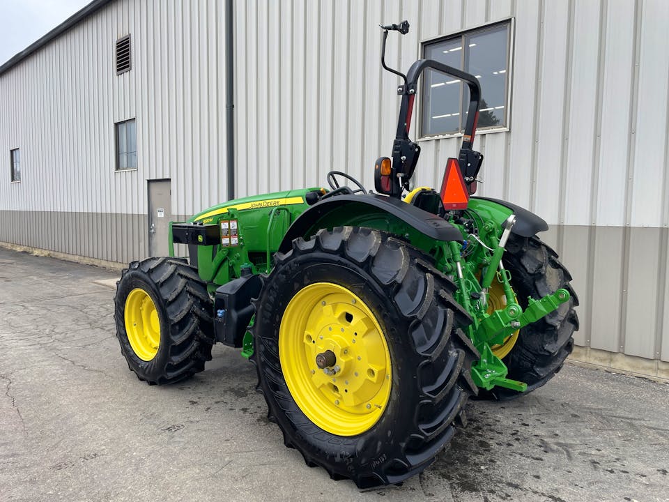 John Deere 5120M