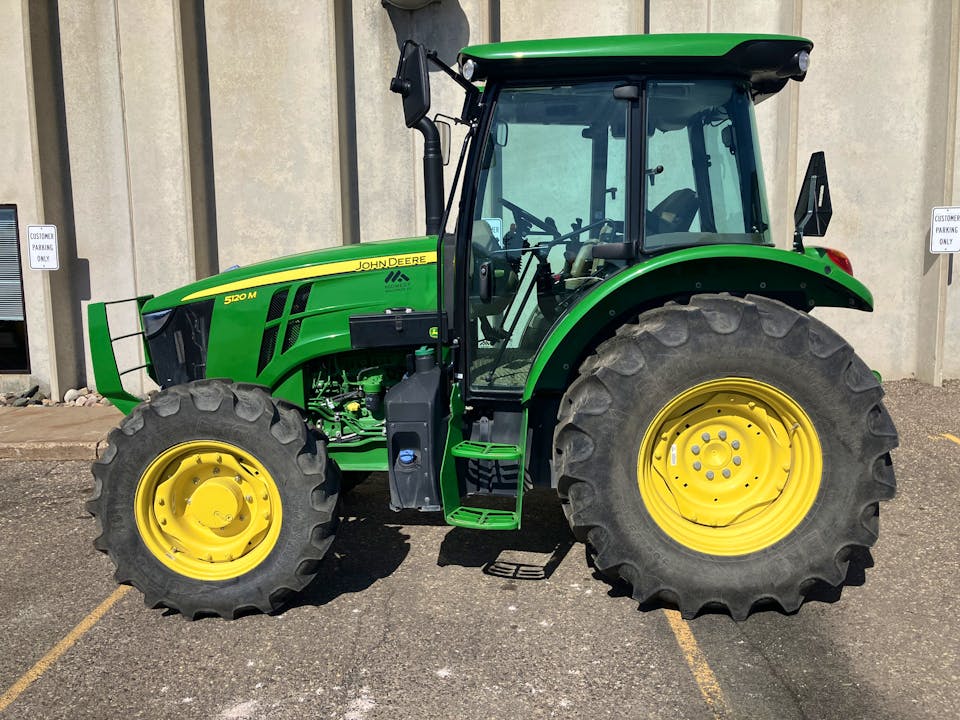 John Deere 5120M