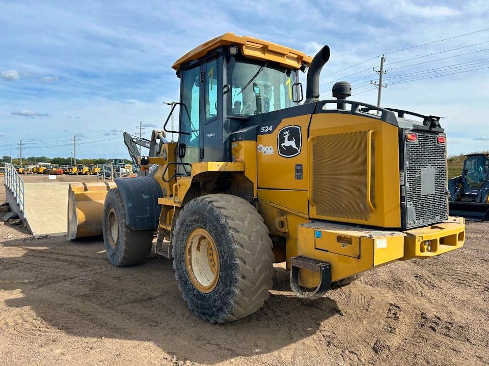 John Deere 524P