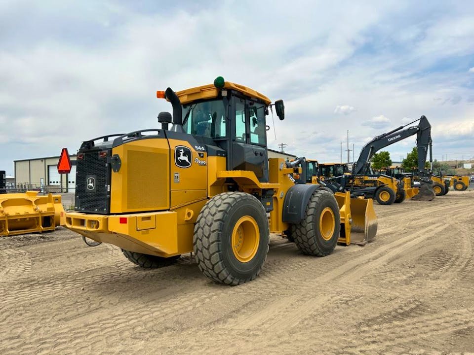 John Deere 544P