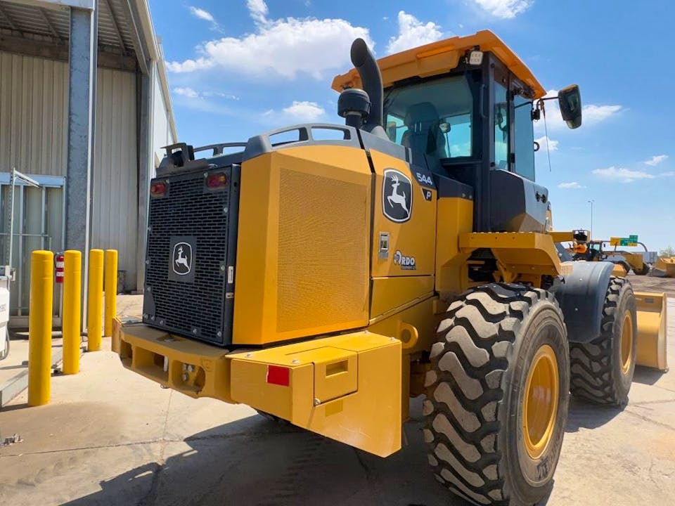 John Deere 544P