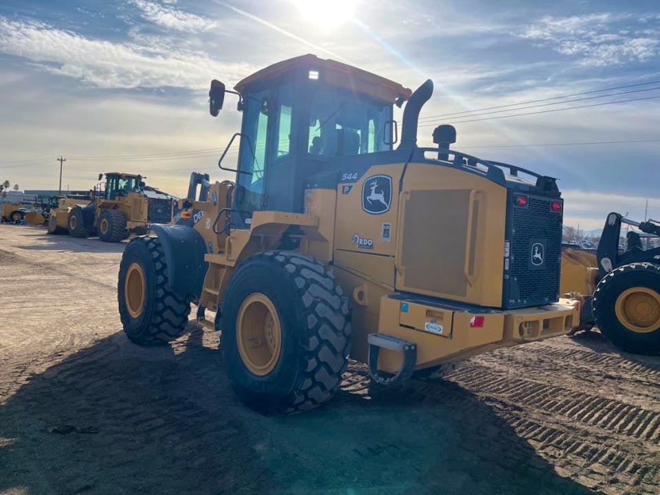 John Deere 544P