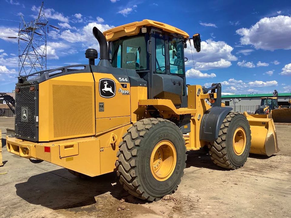 John Deere 544P