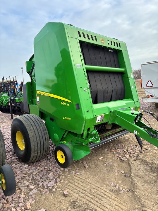 John Deere 560M