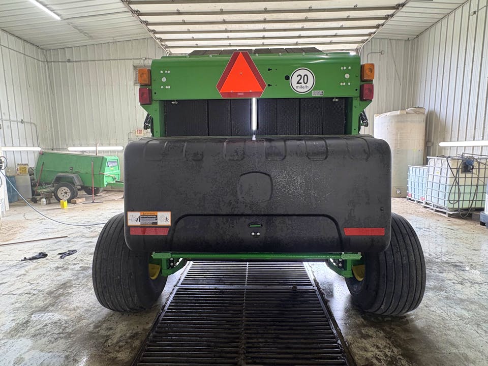 John Deere 560M