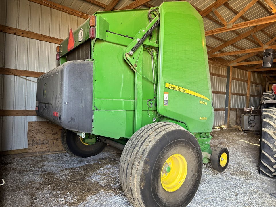 John Deere 560M