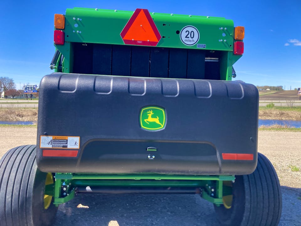 John Deere 560M