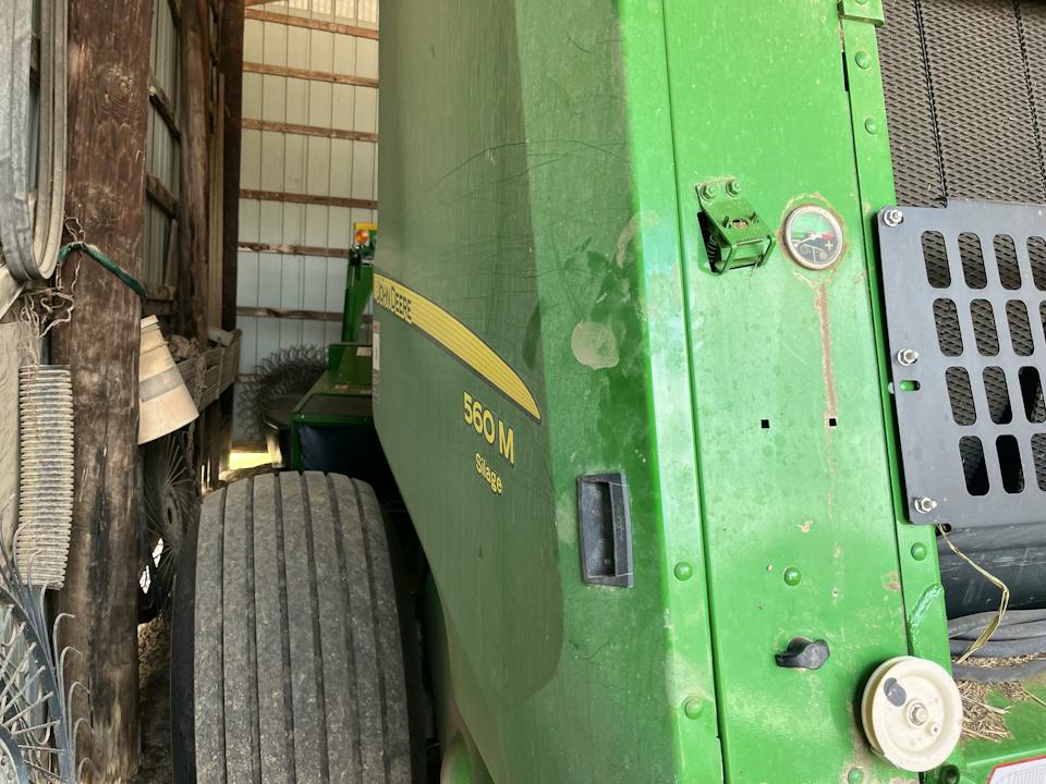 John Deere 560M
