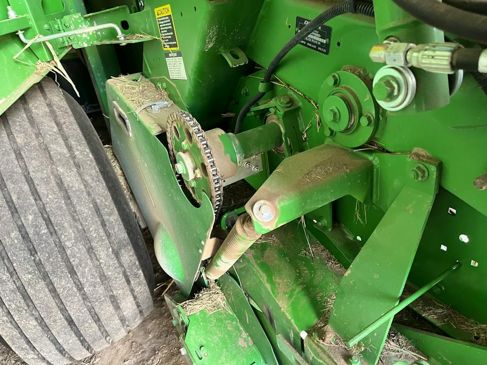 John Deere 560M