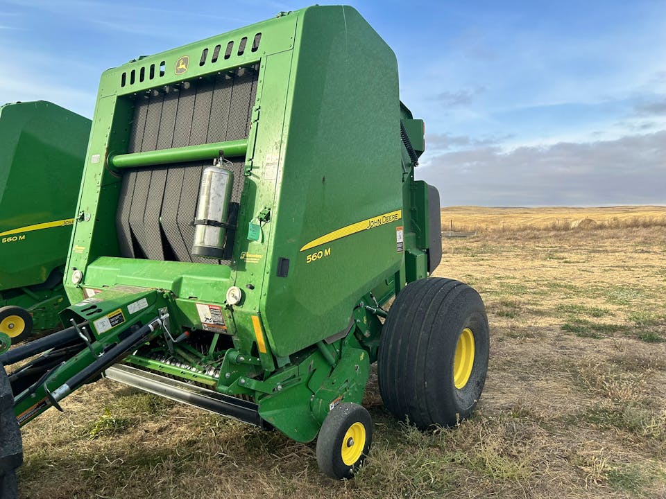 John Deere 560M