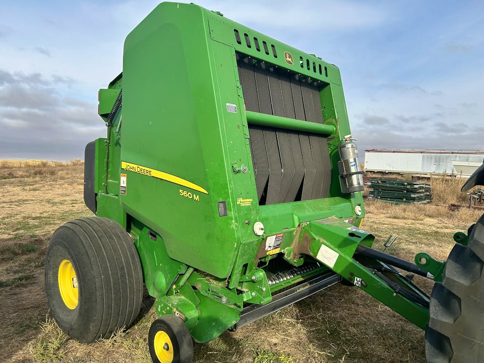 John Deere 560M