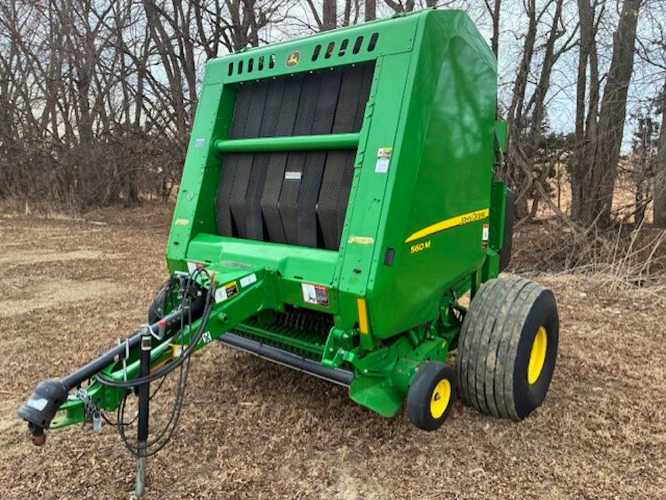John Deere 560M