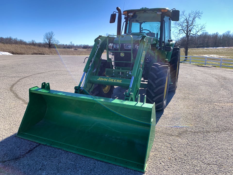 John Deere 6105E