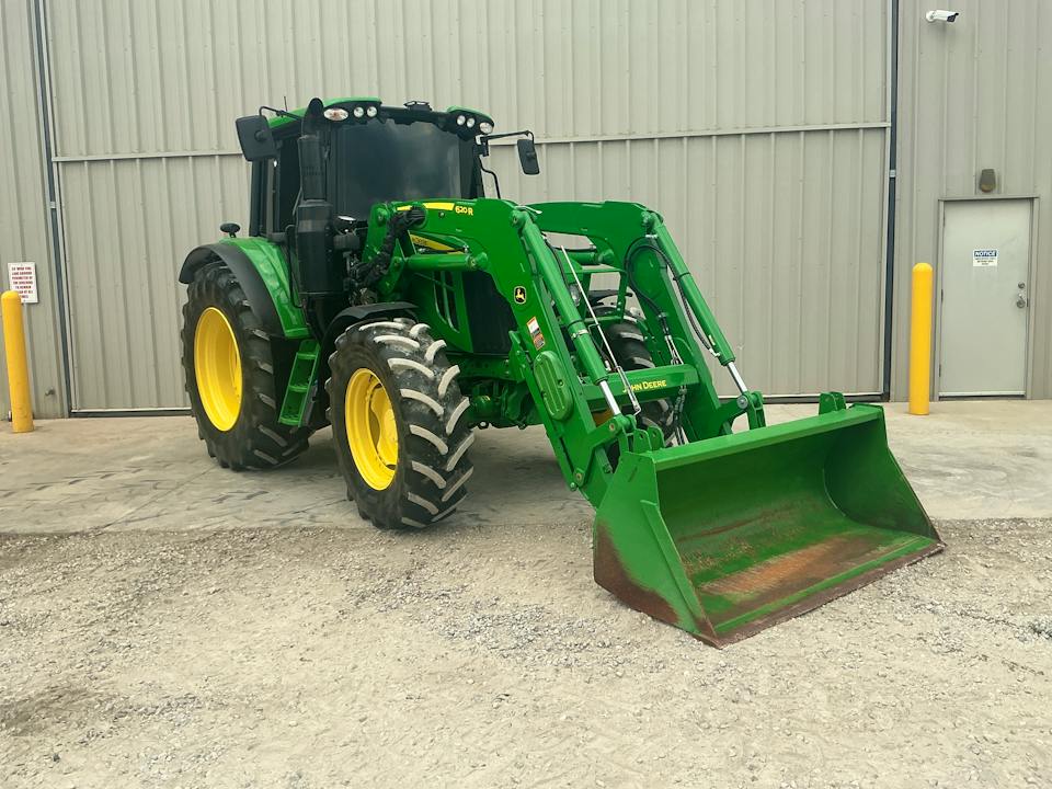 John Deere 6110M