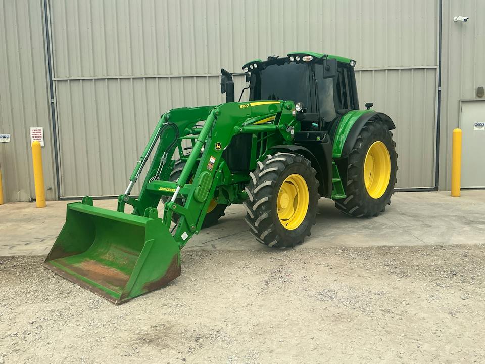 John Deere 6110M