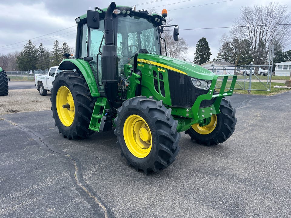 John Deere 6120M